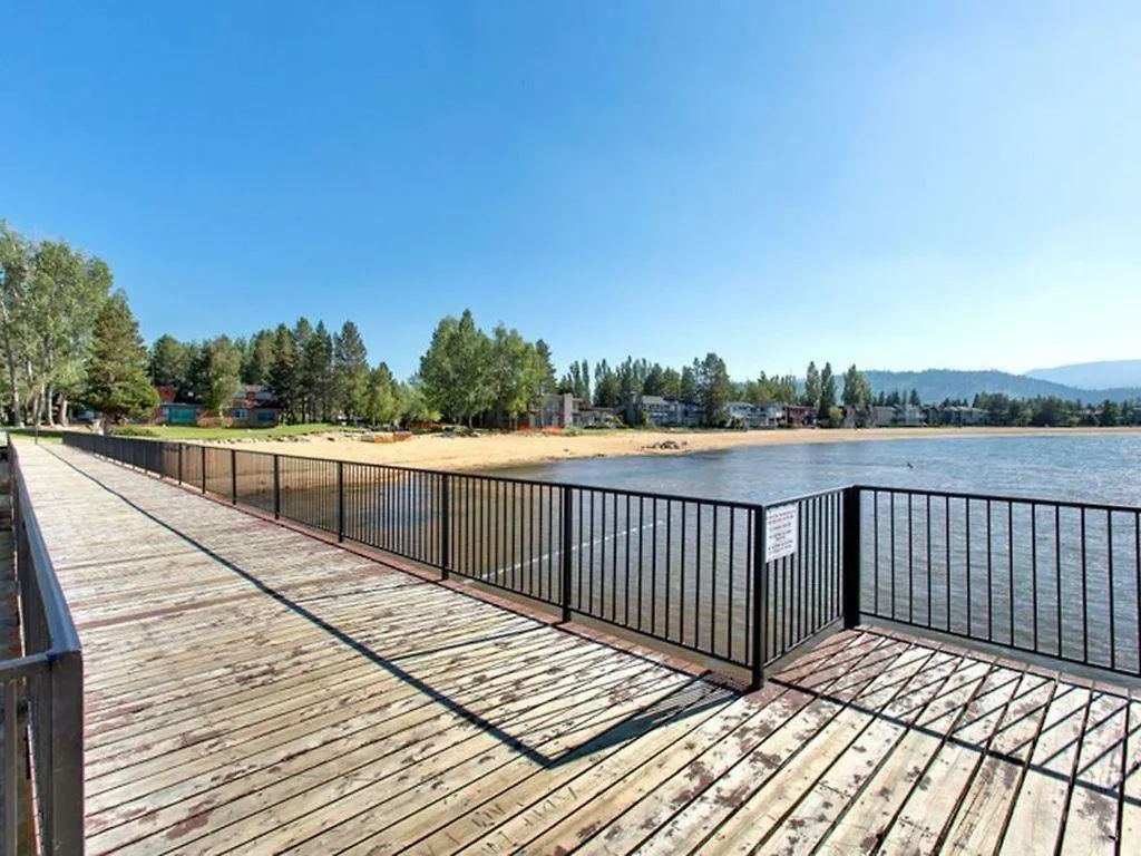 Mv22: Waterfront Condo In Tahoe Keys . 3 Bedrooms 010630 South Lake Tahoe Holiday home
